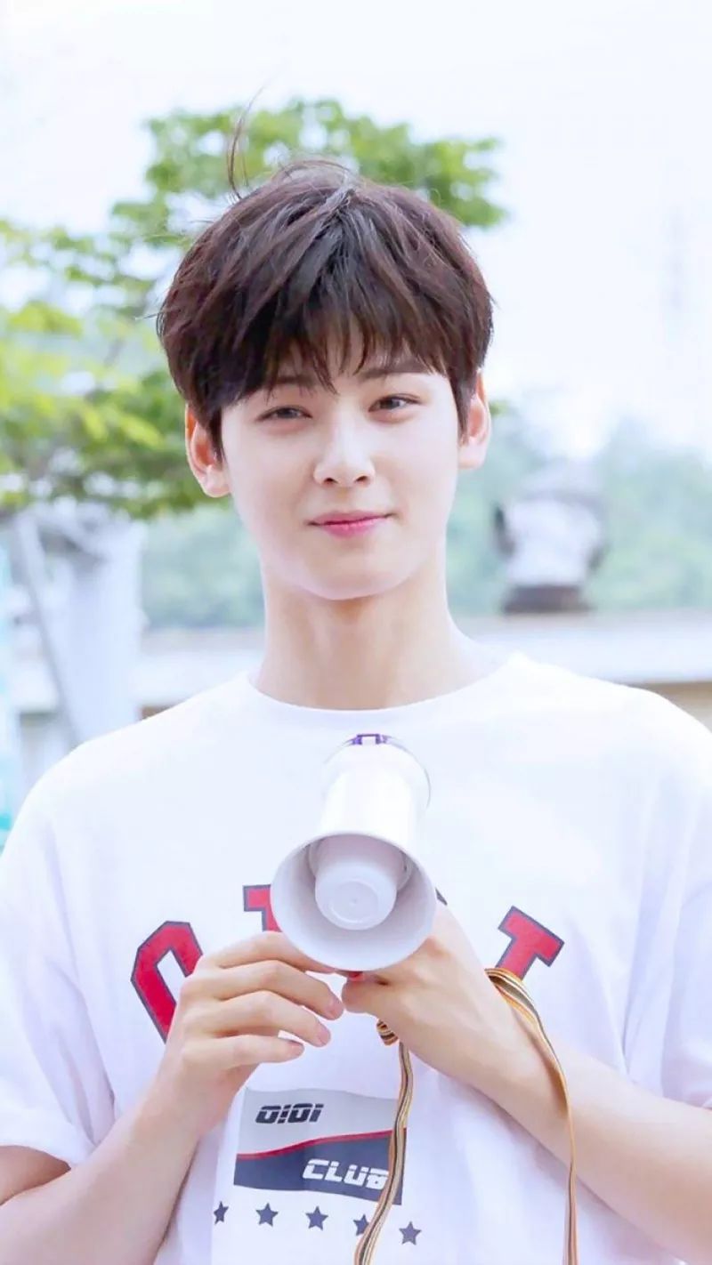 精选男明星壁纸合集｜秦霄贤｜白敬亭｜胡歌｜车银优｜陈立农