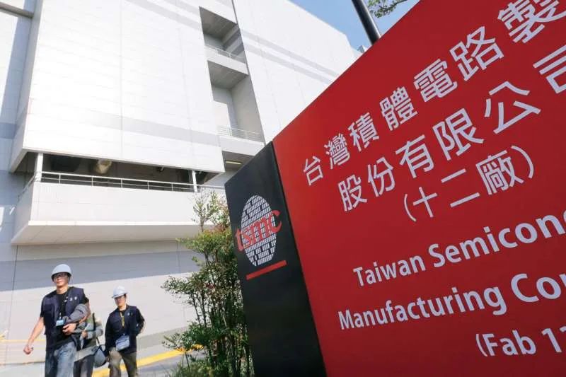为何英语有“首字母大写”的规则？