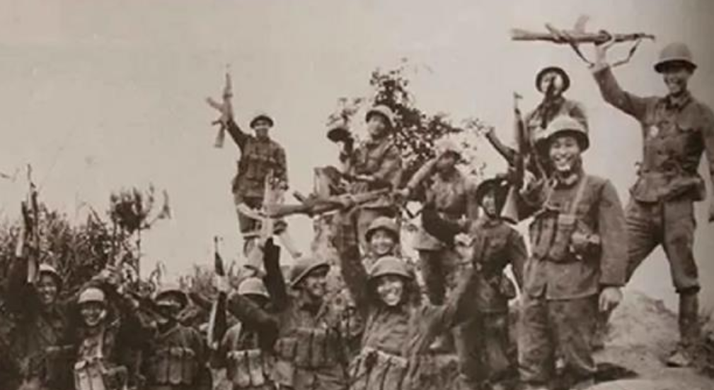 战友牺牲后，他信守诺言去战友家尽孝，9年后娶战友妹妹为妻子