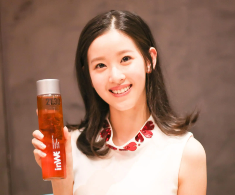 同为清华才女，武亦姝和“奶茶妹妹”的差距很大，能相提并论吗？