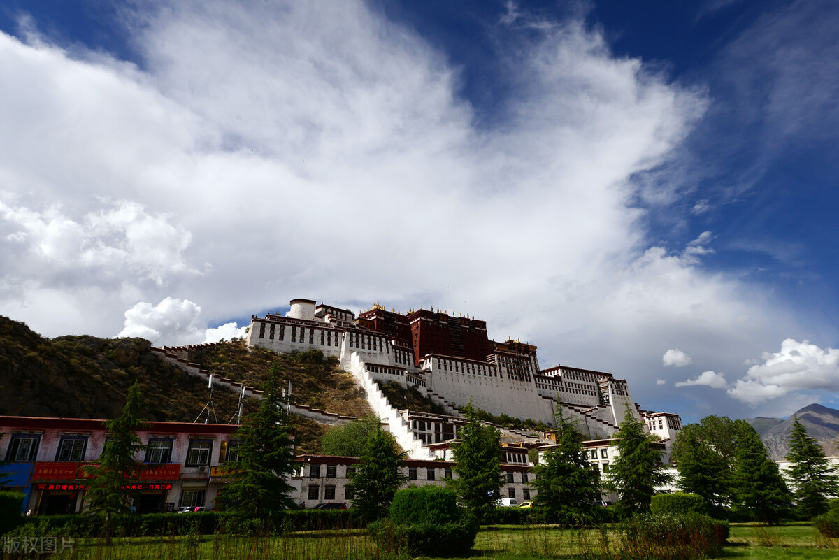 拉薩旅游攻略：去拉薩旅游幾月份去最好？帶什么好？