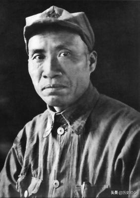 朱老总位列十大元帅之首，授衔编号却是004那么001号给了谁？