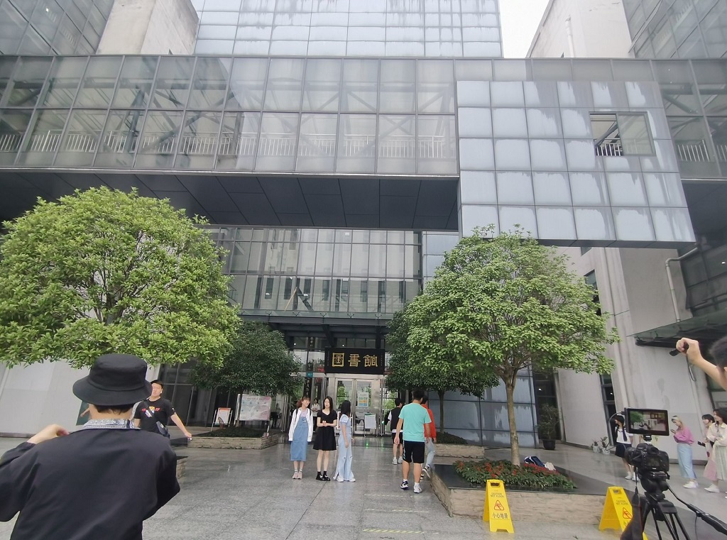 好幸运！西湖大学首招60名本科生，校长施一公亲发录取通知短信