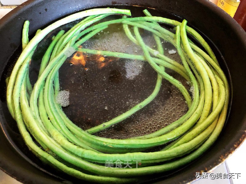 家常豇豆这样做，可以多吃好几碗饭！操作简单，喜欢你就试试吧