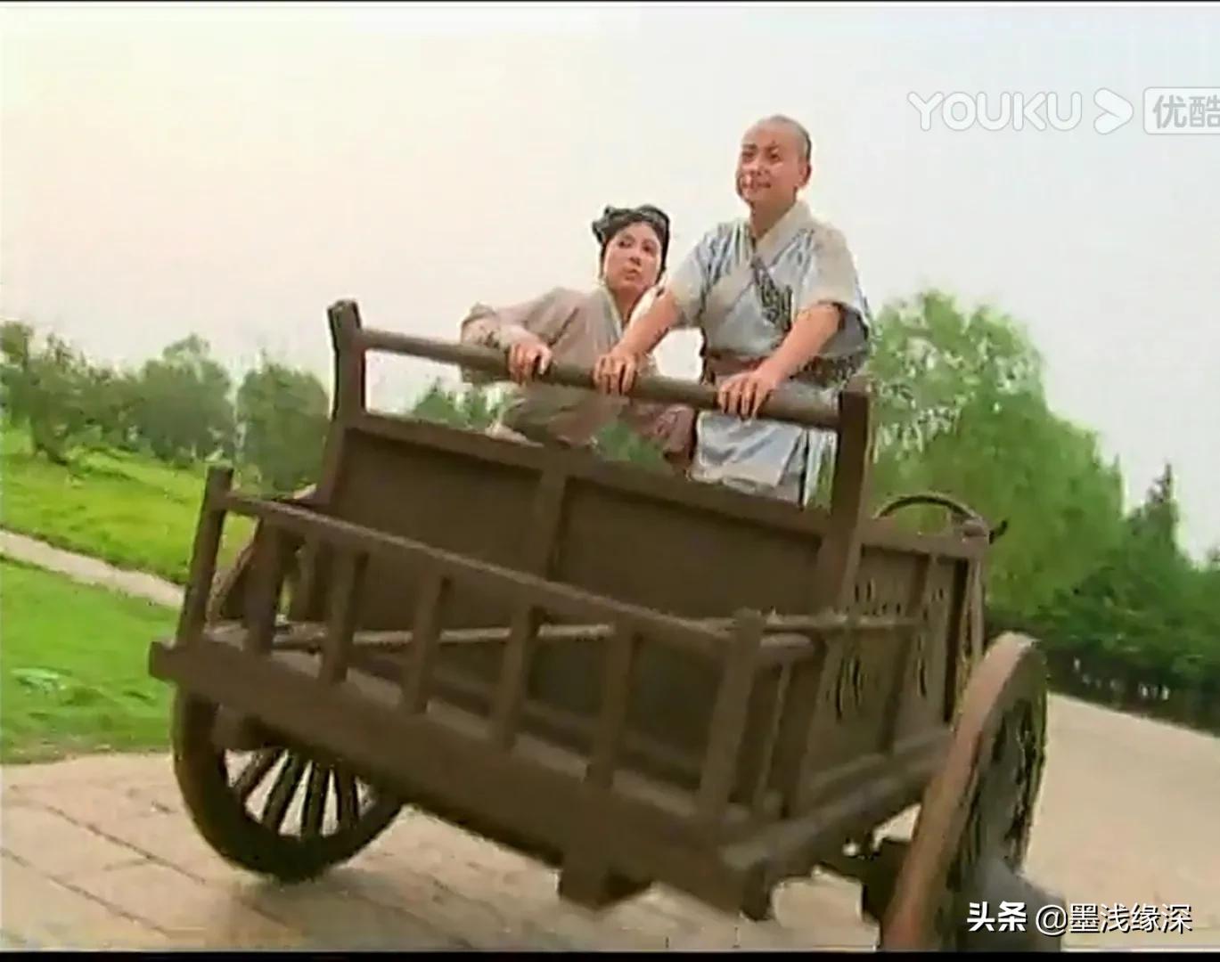 再看《乌龙闯情关》，童年里的欢乐和遗憾都在这里