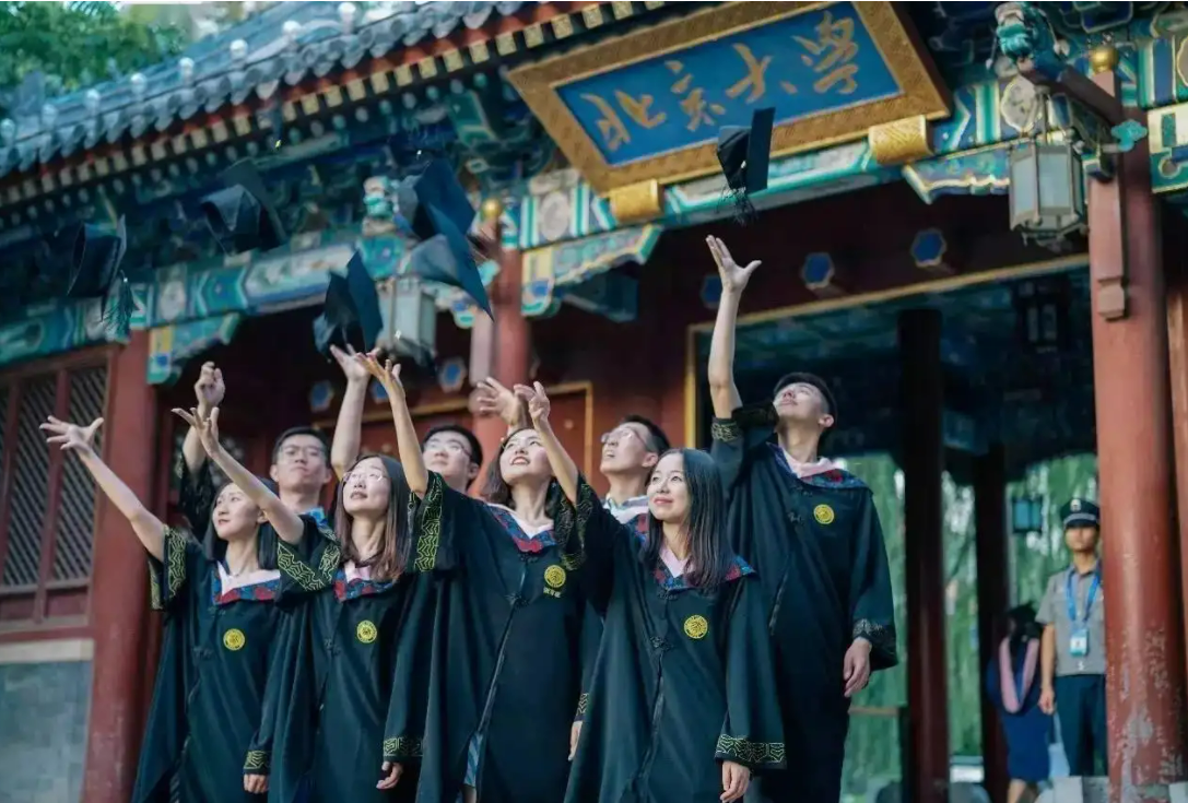 2022中国大学排名出炉，浙大超“复交”喜提第三，中科大位列第七