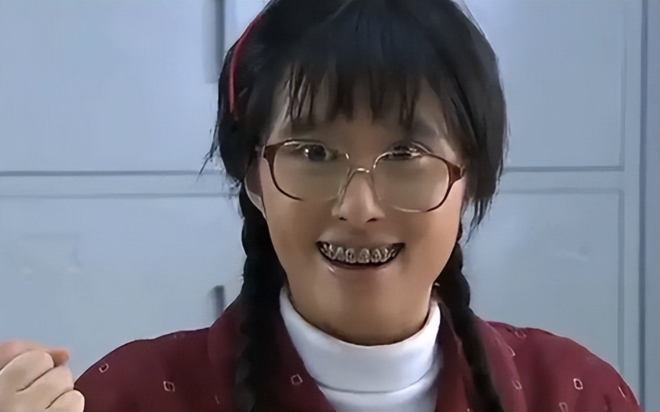 明明是美女，但为演戏都豁出去了！这10个女星的造型，个个辣眼睛