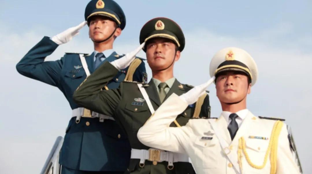 当兵最好不要干八年退伍，那干多少年最好，建议收藏