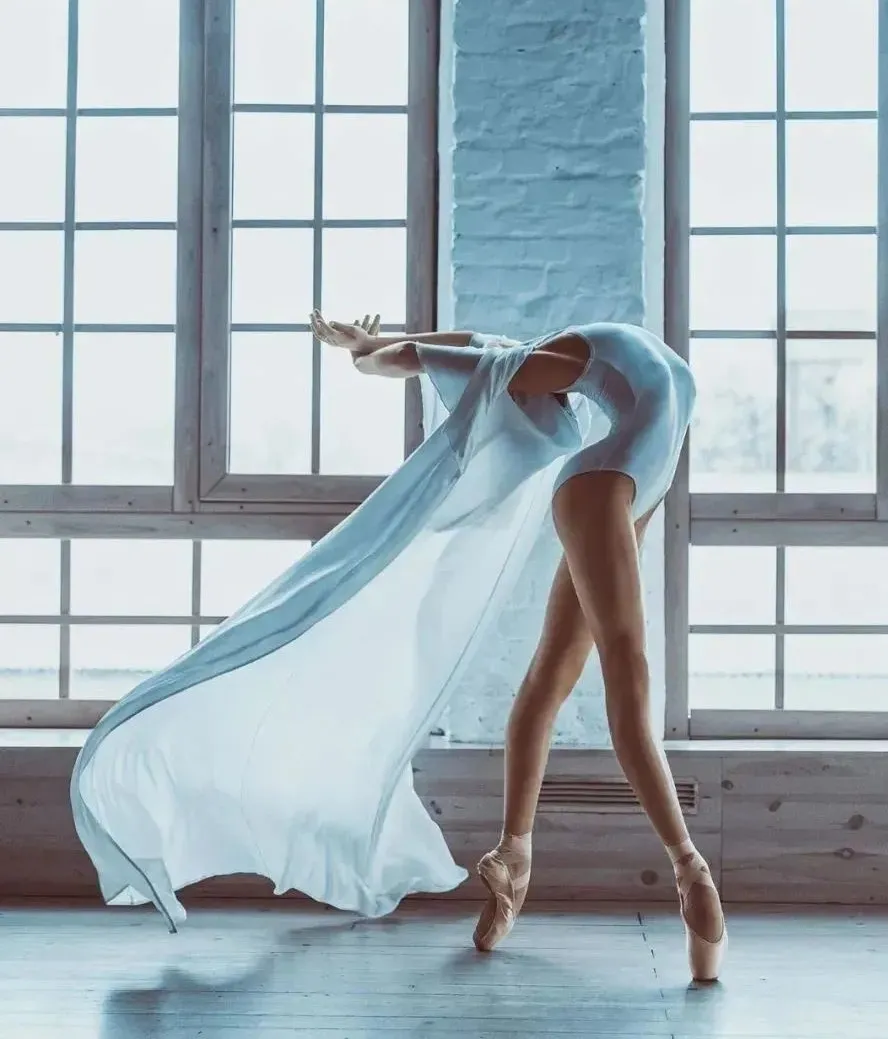 精美图片：人体摄影艺术，舞蹈的灵动之美