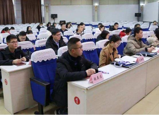 这类大学生注意了，毕业后可能直接成为公务员，身份是干部级别