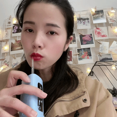 用上Poby小三角便携式冲牙器，远离各种口腔问题