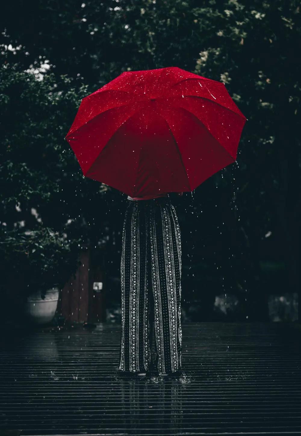 下雨天，时间过的很快也很慢，知足常乐