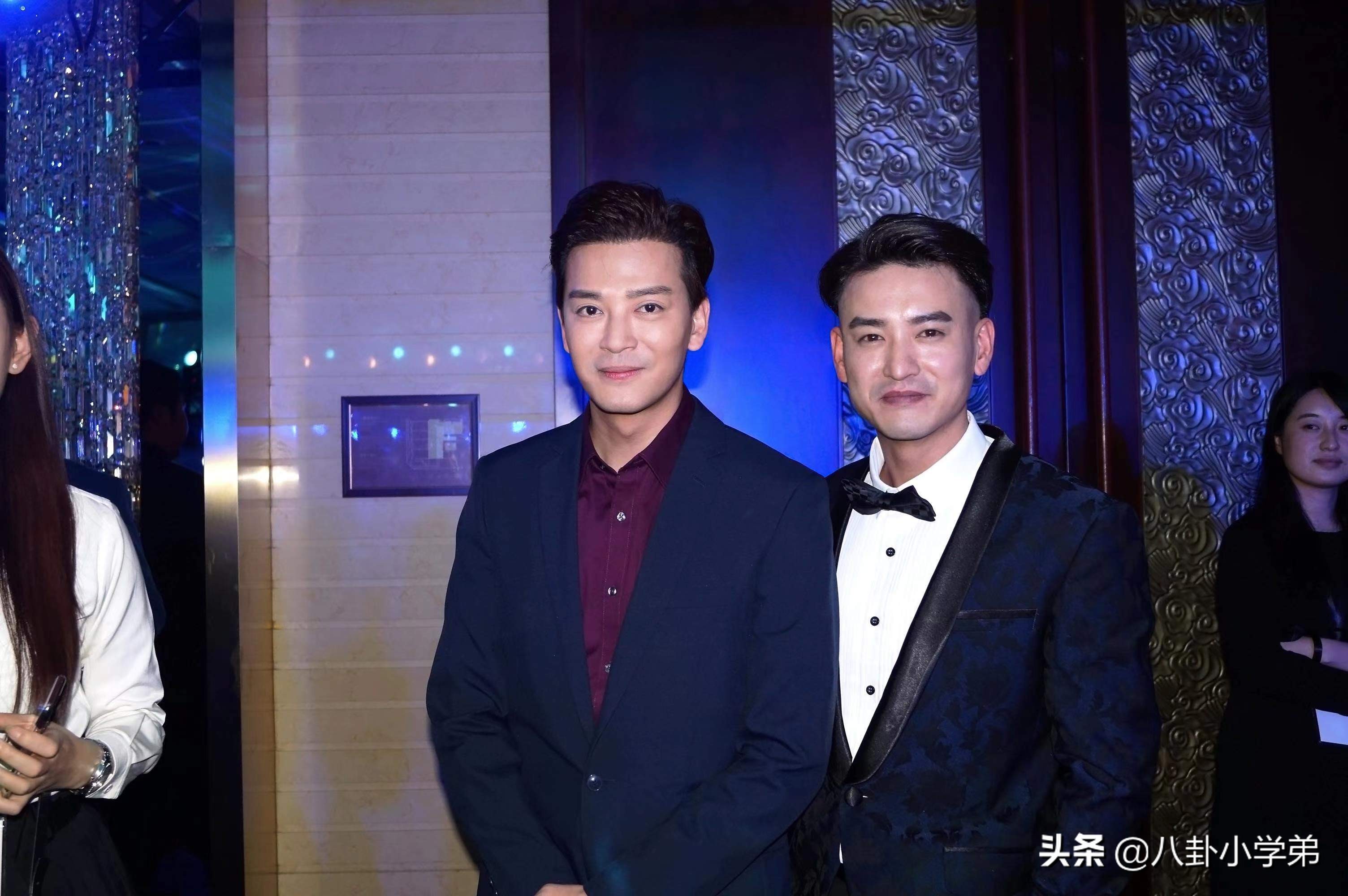 “冻龄男神”都是假的！脸肿僵硬、笑不出来，不服老是真的不行