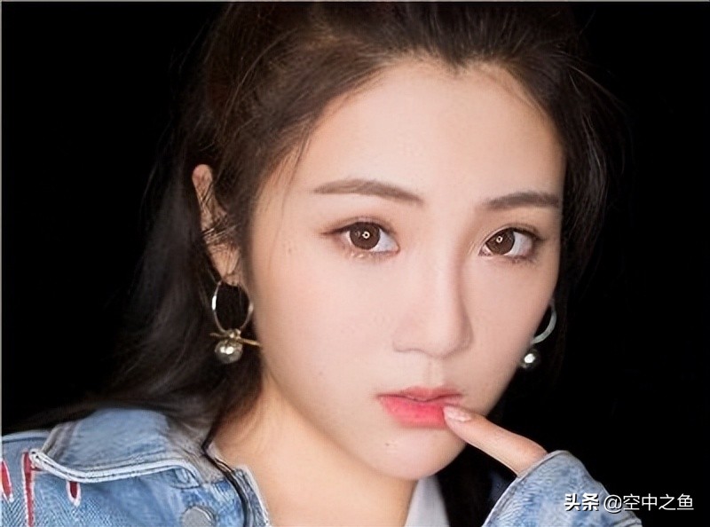 母亲是张凯丽？出道6年的星二代不被人所知