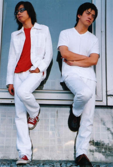 昔日华人偶像团鼻祖，如今却沦落乡镇走穴，水木年华为何落魄至此