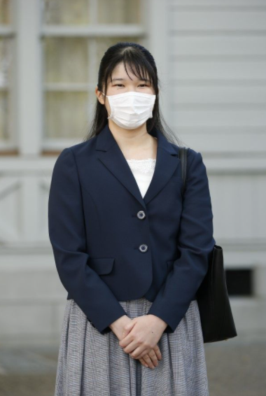 日本天皇独生女生日超穷酸？被网暴“最丑公主”，只能戴二手王冠