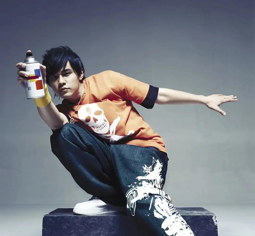 周杰伦新歌专辑上线，音质二不合一，是黑粉干的吗