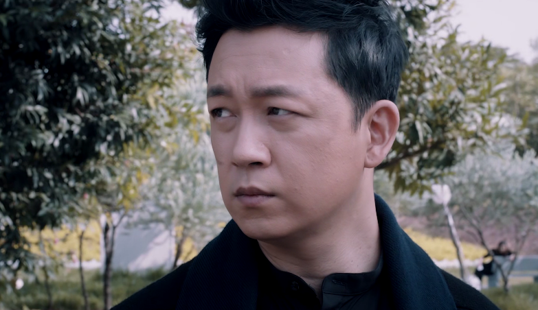 罗晋《庭外》才播2集，就有一波人想弃剧了，理由竟让人无力反驳