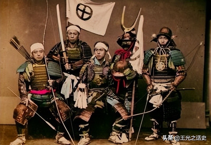 连中国皇帝都做不到，为什么日本天皇却能做到万世一系？