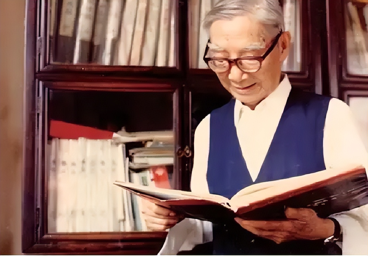 当年用古文写高考满分作文，轰动全国的“王云飞”，后来怎样了？