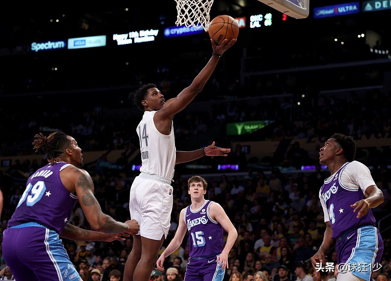 最近nba有哪些球员(5人离开，8人留队！湖人争冠阵容更新，詹姆斯希望引进前锋)