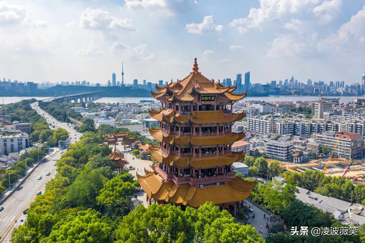 武汉足球俱乐部(双超双乙！足球城武汉下赛季或4支职业队，这座城市也可相媲美)