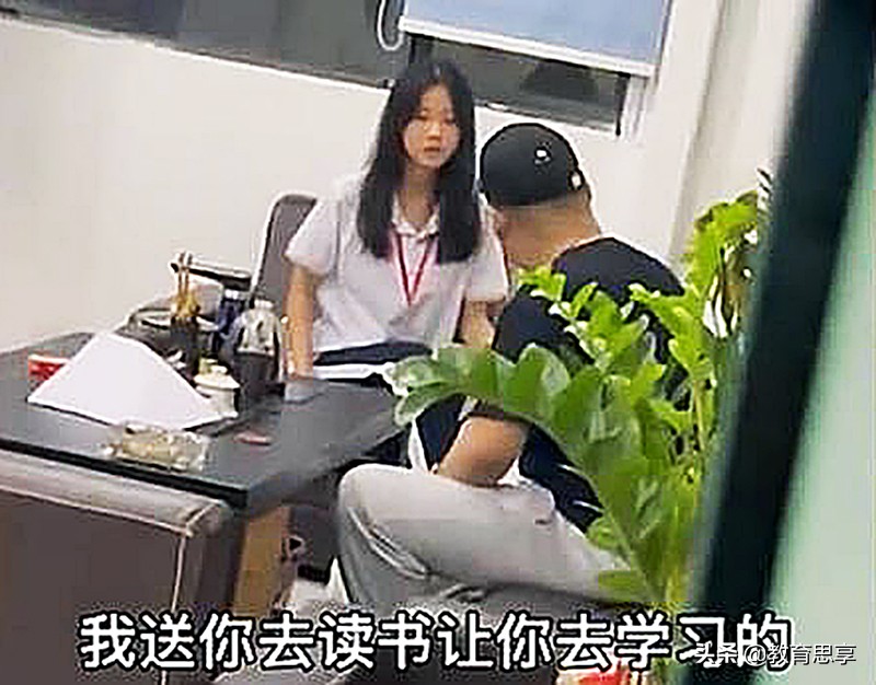 大学生每月要5000元生活费，过分吗？