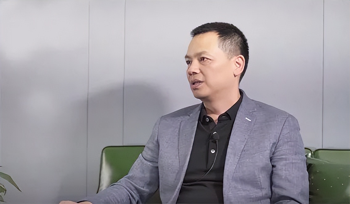 微见智能——做高精度复杂工艺芯片封装设备专家，赋能“中国芯”