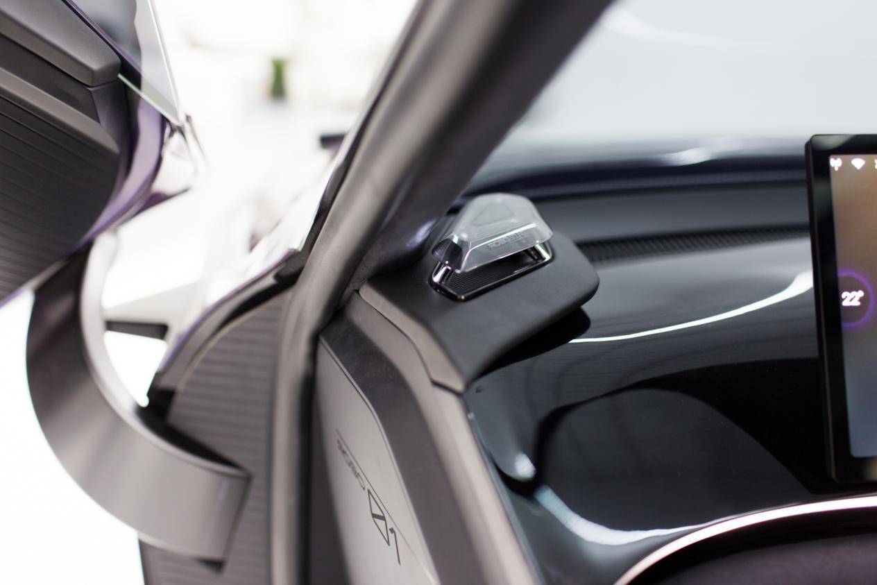 百度旗下第一款车来了！静态体验集度ROBO-01概念车