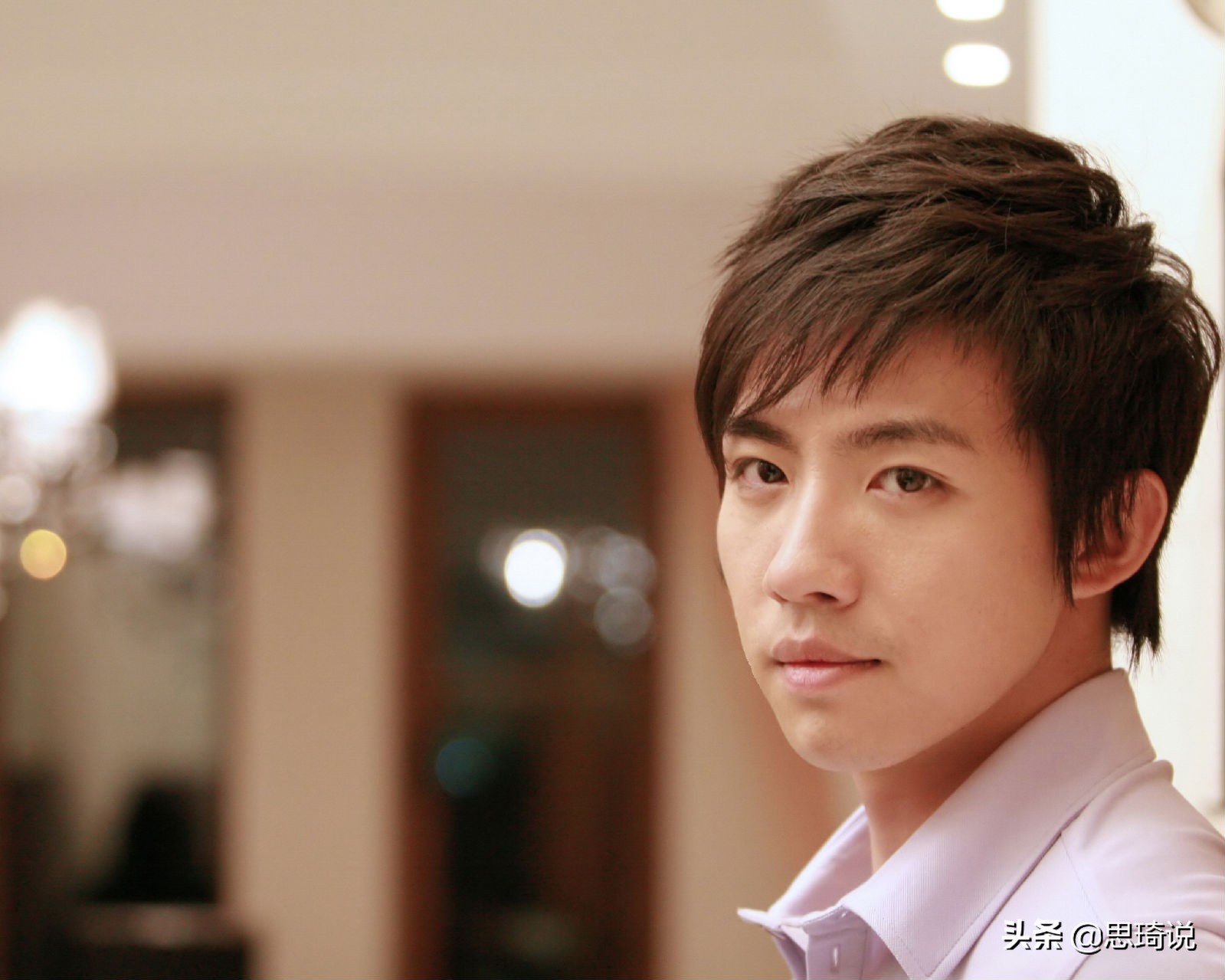 俞灏明的脸、谢霆锋的手、成龙全身是伤，辉煌背后是血泪