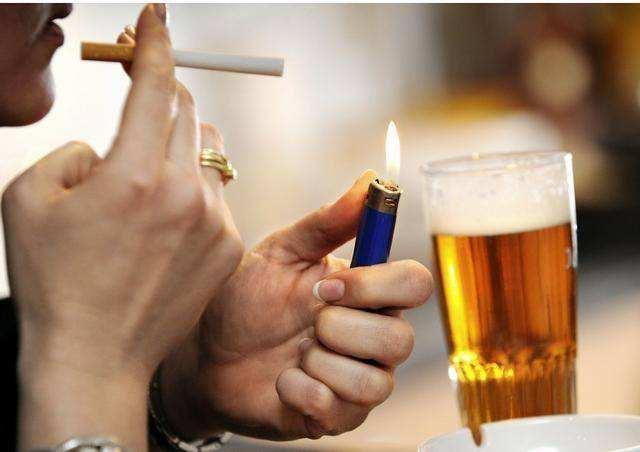 晚上如果没有出现这4种症状，说明血糖控制得不错，不妨来看一下