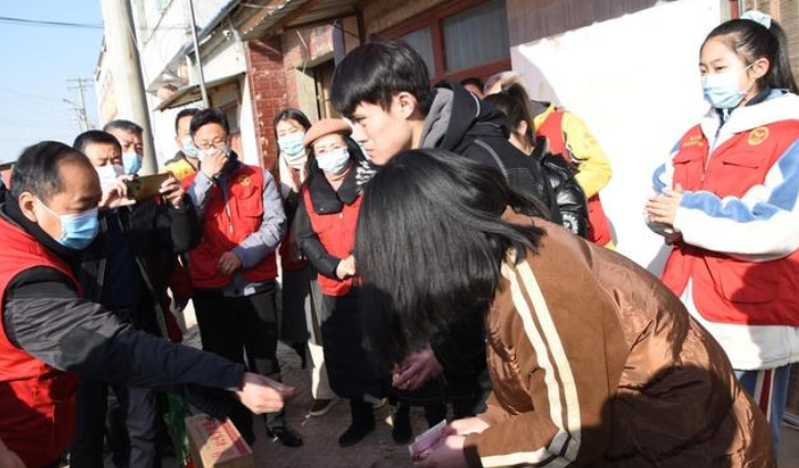 “不允许你考研二战了”，一位母亲最后的反击，却遭到网友抨击