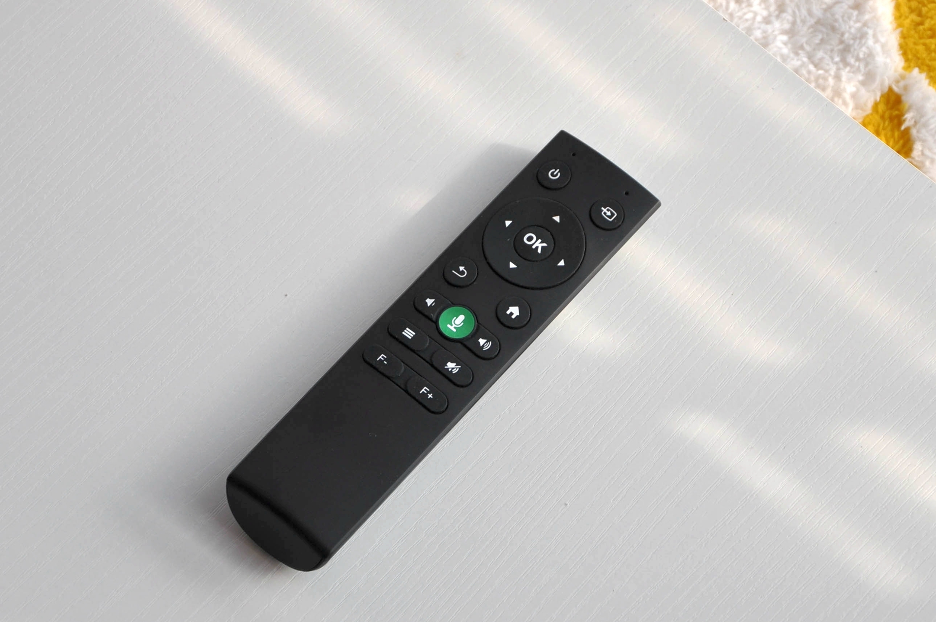 泰捷 WEBOX T1S 投影儀新品評測：千元售價真1080P，還支持梯形校正