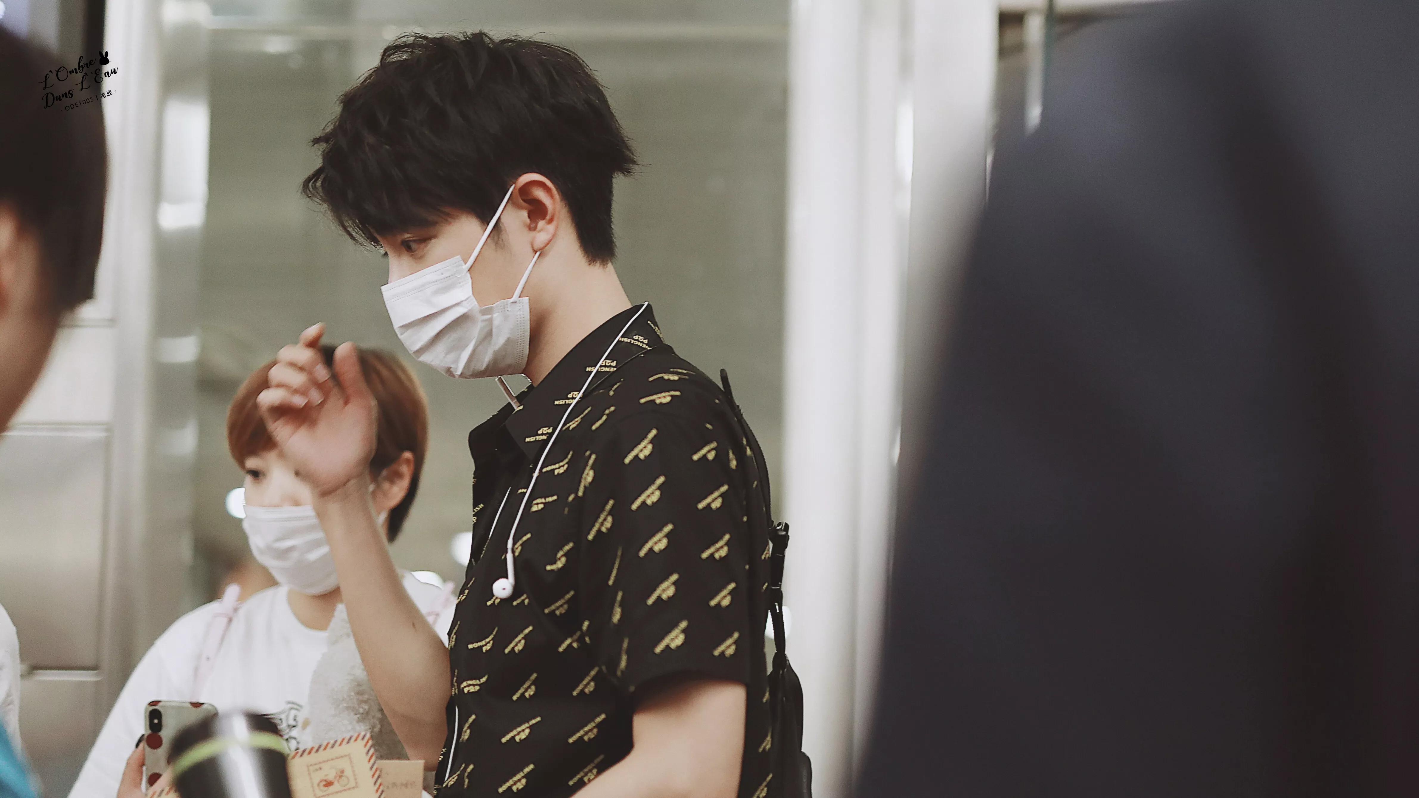 考古肖战:2018年9月—12月机场时间线汇总,今天请叫我收图狂魔