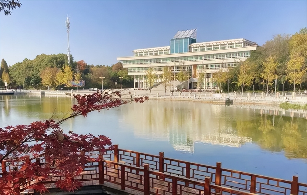 信阳学院14号楼图片图片