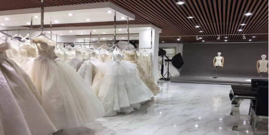斯蒂芬妮婚紗禮服---專業的婚紗禮服出口制造商