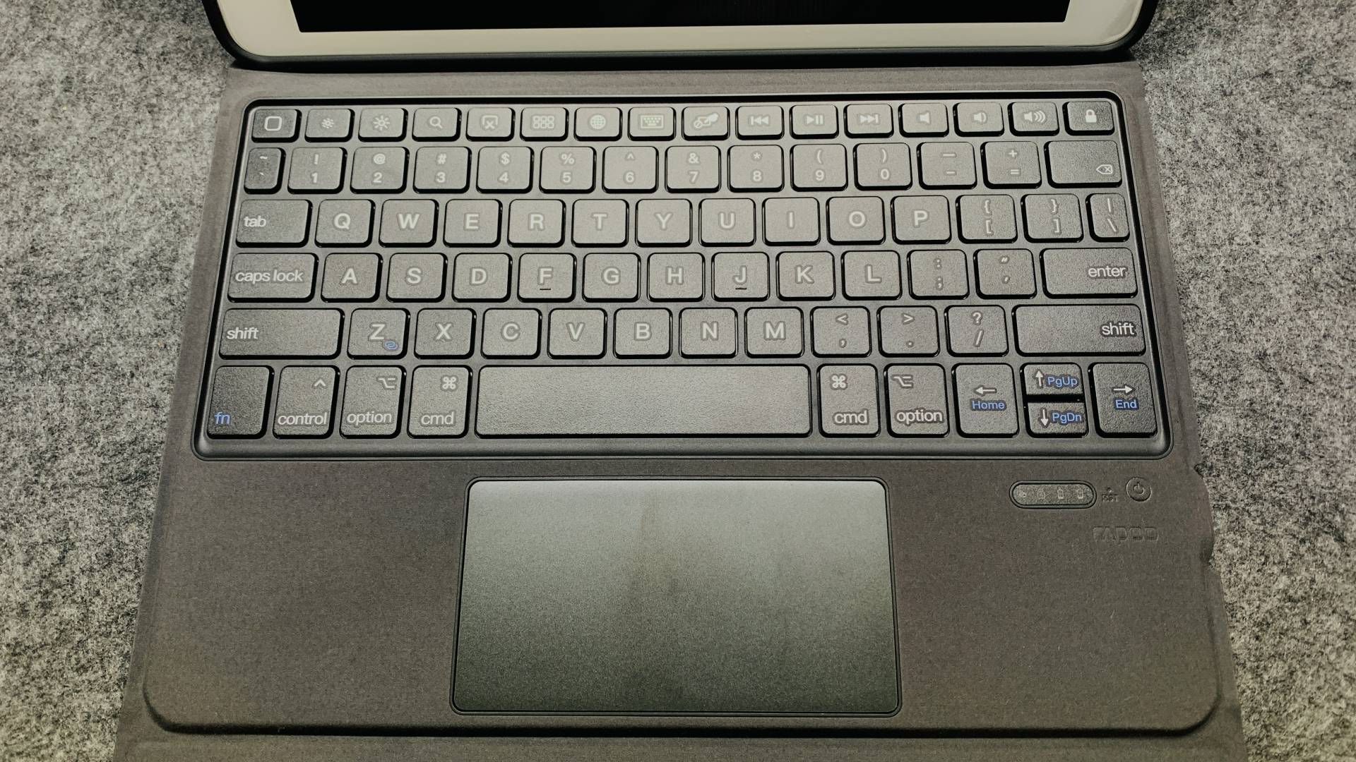 让你的i Pad秒变生产力工具—雷柏XK300无线蓝牙键盘