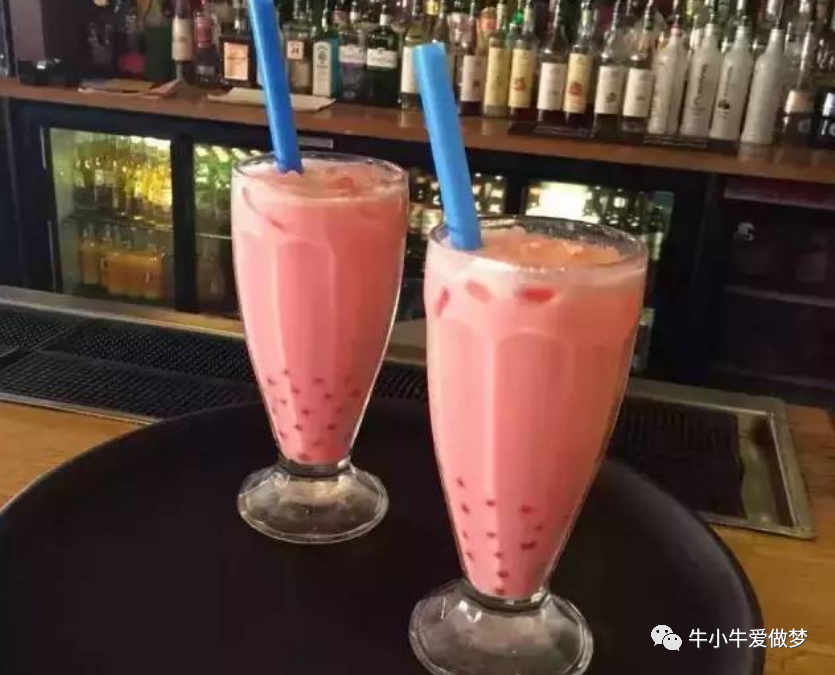 奶茶40年：塑化剂的罪恶、资本的角逐、加盟的套路，为何还不倒？