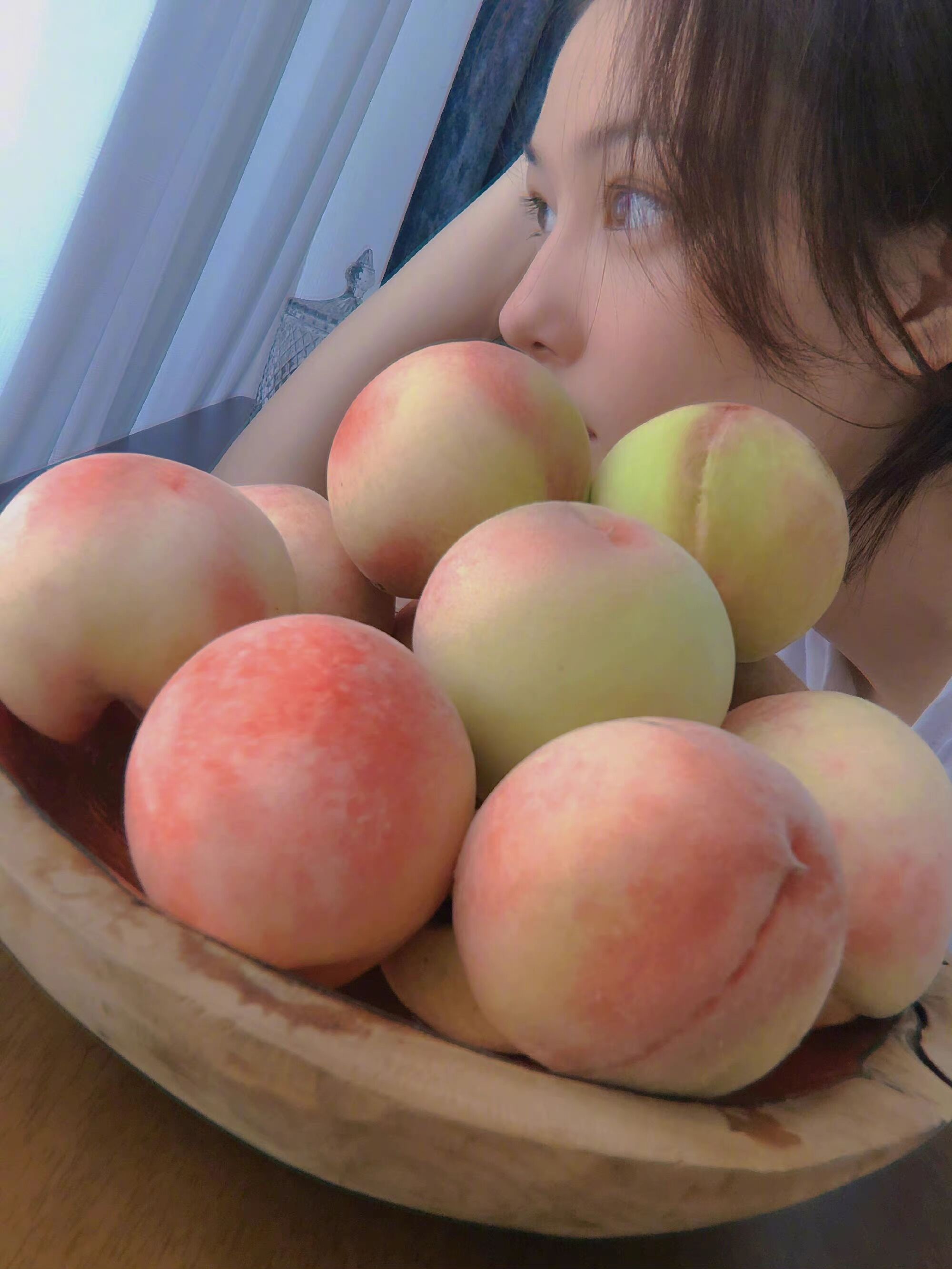 是女明星也是“菜农”！柳岩吃过刘亦菲种的茄子，张馨予家有农场