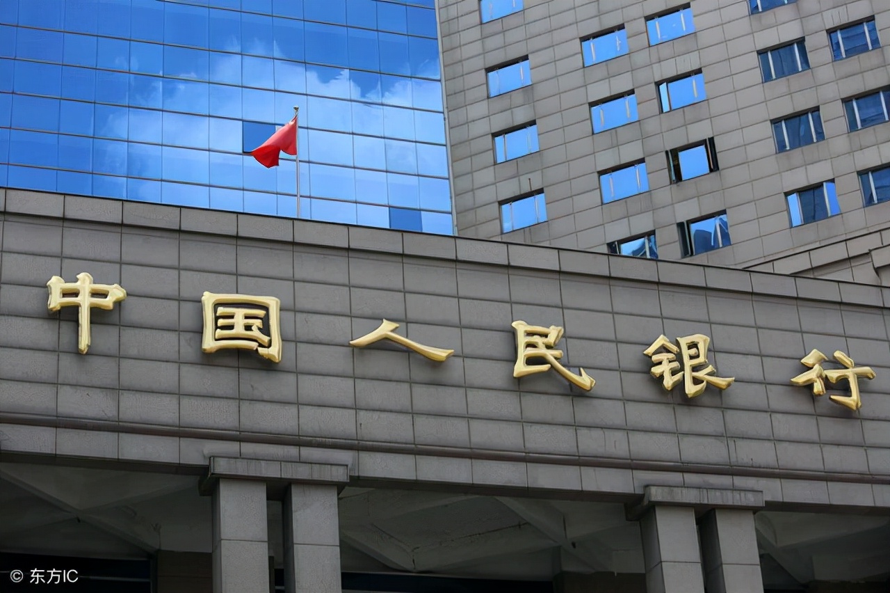 寒冬来袭，人们的闲钱真不多了！汽车类消费更是拖后腿，钱跑哪了