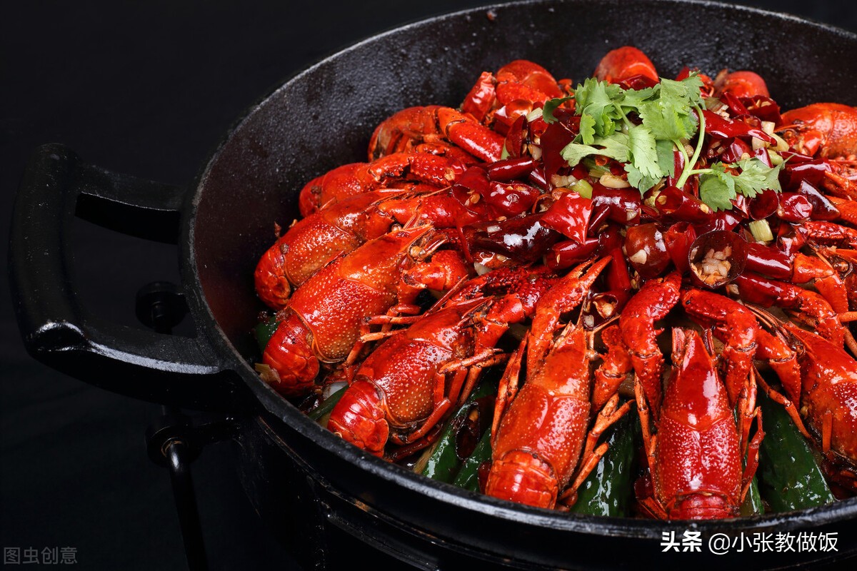 红烧龙虾怎么做好吃又简单（小龙虾这样做看了就想流口水）