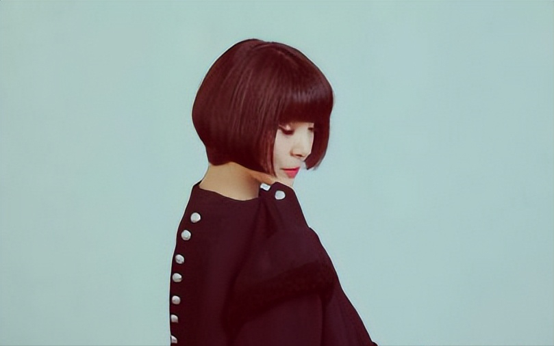 歌手陈红：退出歌坛嫁李军，离婚后对簿公堂声誉尽毁，人生太坎坷