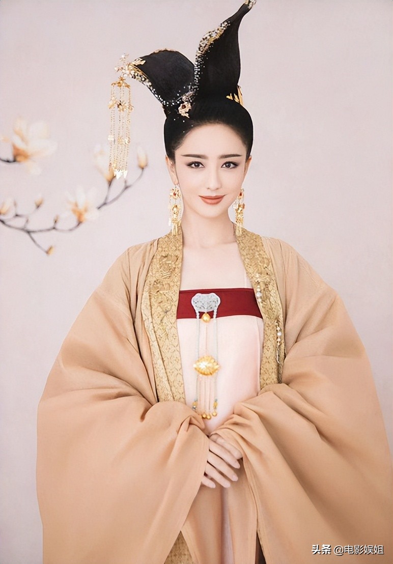 女明星民族造型太可，杨超越灵气，赵今麦甜妹，迪丽热巴冷艳