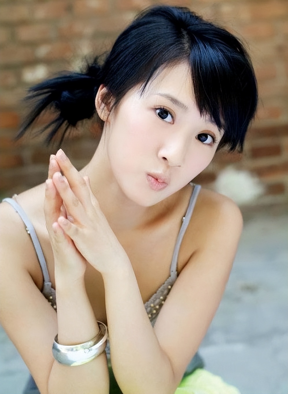 陈道明：娶央视主持人恩爱40年，和妻子互相成就，女儿是他的骄傲