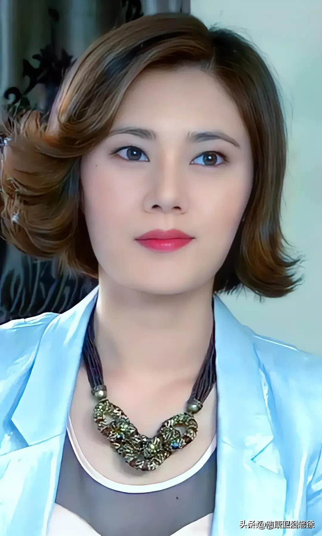 韩国明星秋瓷炫