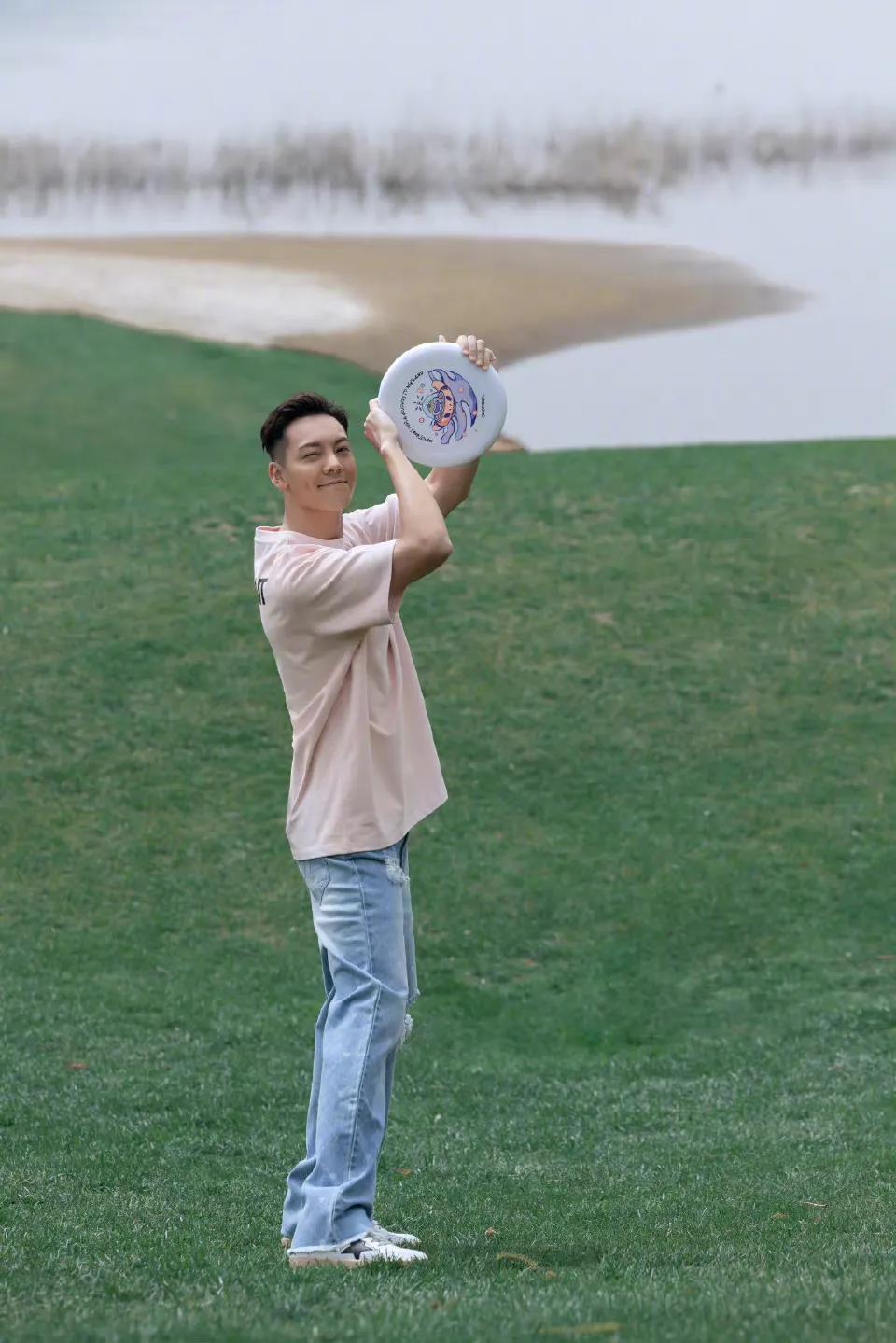 6.7图:刘亦菲 杨幂 周也 任敏 迪丽热巴 陈飞宇 韩庚 杨蓉 檀健次
任嘉伦