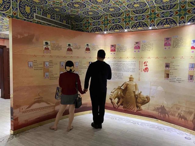 到长沙旅游外地人，必去的网红打卡地：万家丽广场的6大文化看点