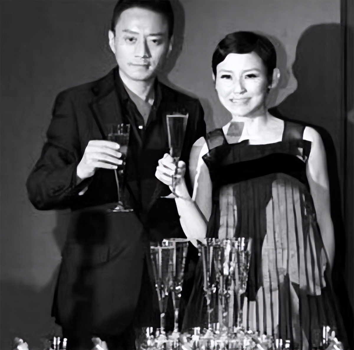 张涵予：44岁爆红后婚姻出现危机，今糟糠妻子成了他的“心病”