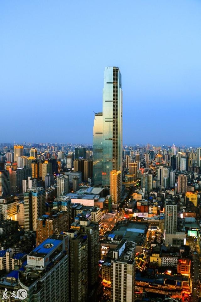 到长沙旅游外地人，必去的网红打卡地：万家丽广场的6大文化看点