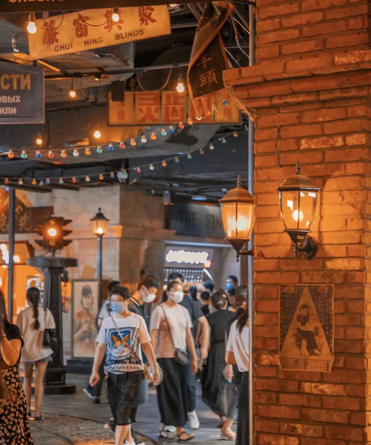 一座繁华的城市，一个沉睡的摇篮，静待上海烟火气重新归来